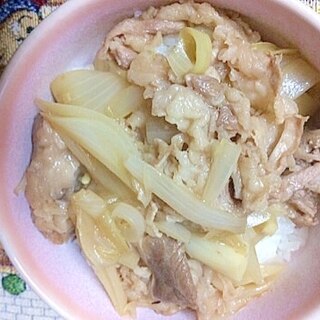 新玉ねぎで牛丼